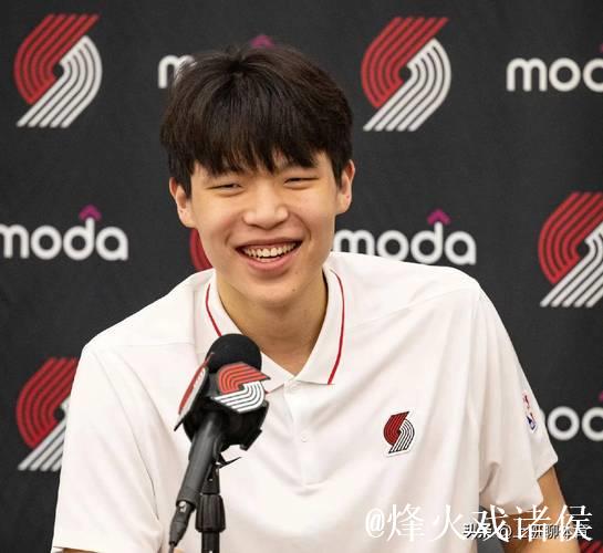 杨瀚森赛后采访称要笑着享受比赛 杨瀚森赛后采访称要笑着享受比赛