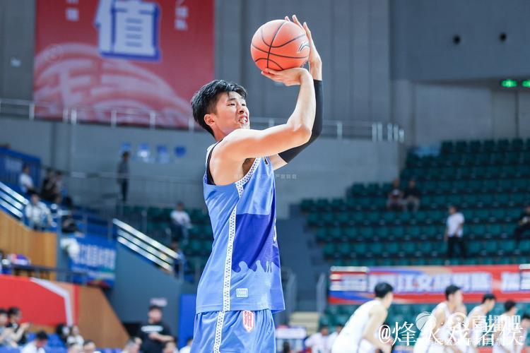 俱乐部杯-邹阳21+9福建大胜宁波 高登25分